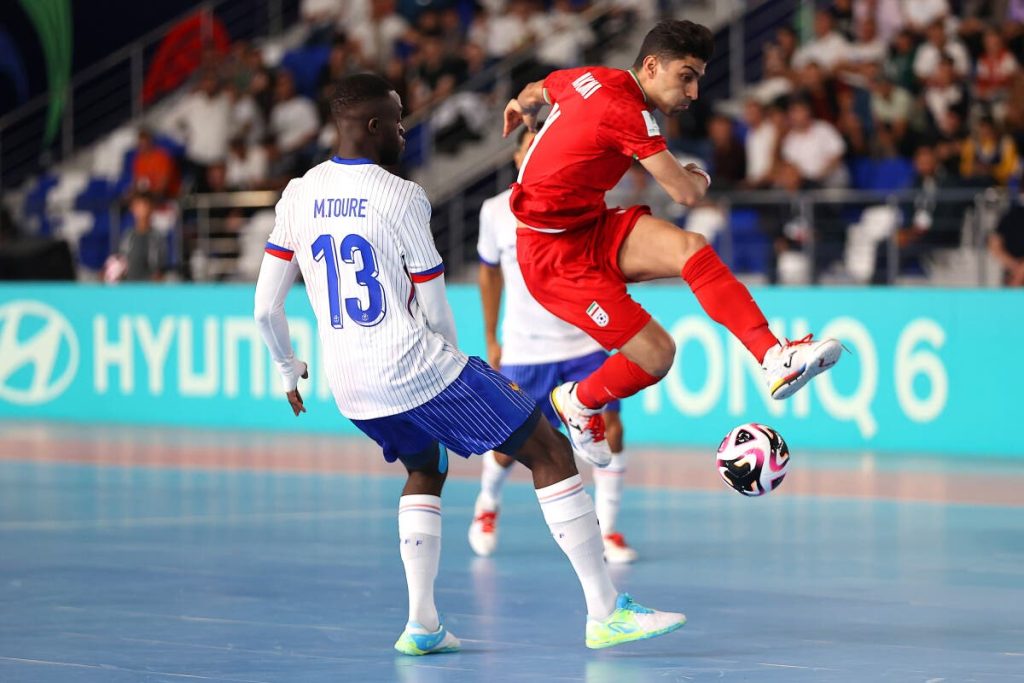 Thai futsal coach accuses France of deliberately beating Iran to avoid facing Morocco (video)