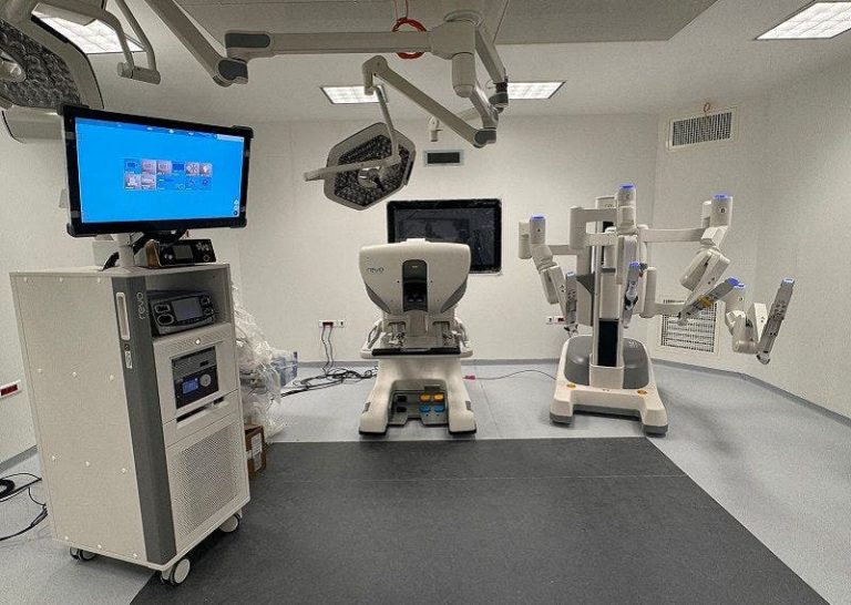 The Agadir University Hospital, the first in Africa, will use “robots” for surgery