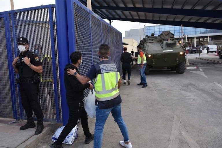 The economic crisis in Melilla pushes the Popular Party to look for alternatives outside Morocco