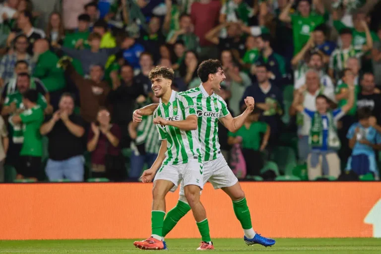 Abdel Samad Zalzouli scores 'world goal' in Real Betis' 1-1 draw with Copenhagen (video)