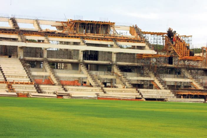Après des années d'attente...l'université intervient pour achever la construction des tribunes du Stade de Kénitra