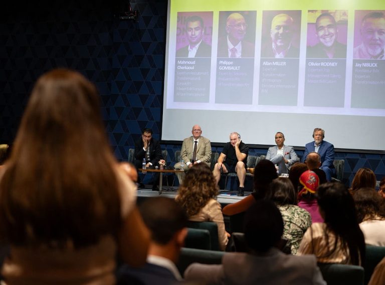 Al-Bayda.. 140 administrative officials discuss the transformation of “human capital”
