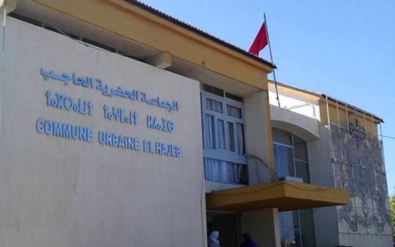 Al-Hajib community approves the implementation of health, road and sports projects