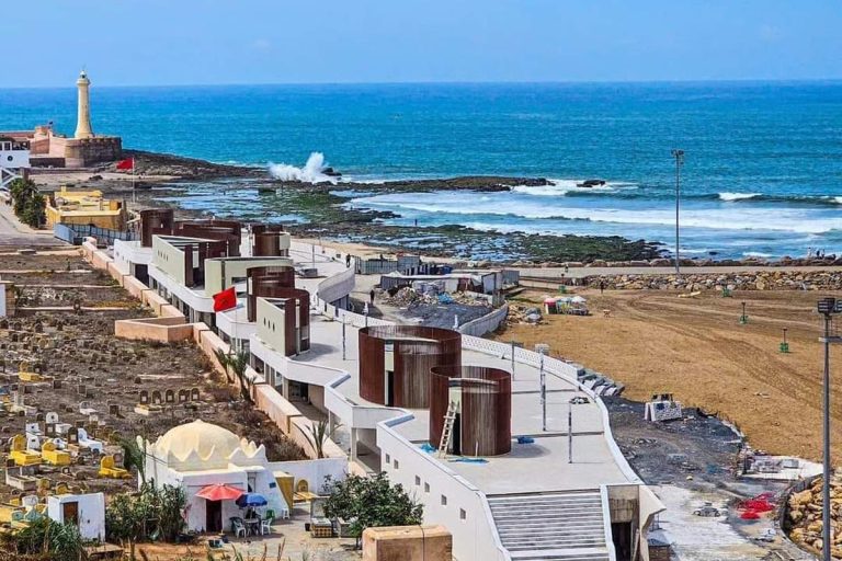 Authorities launch campaign to free Rabat beach from chaos
