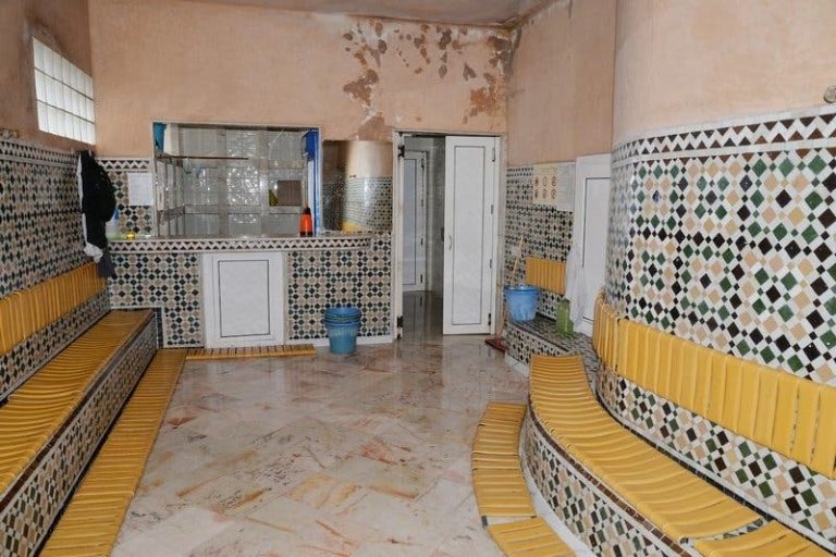Authorities suspend decision to close baths in the Casablanca-Settat region