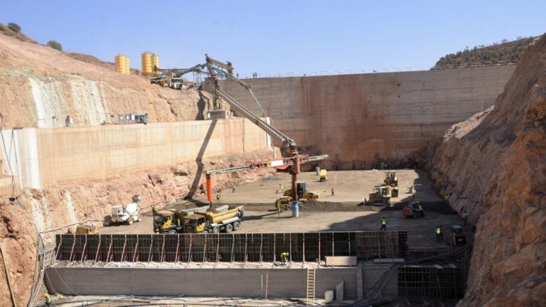Construction work on the Oued Lakhdar dam in Azilal province continues to progress