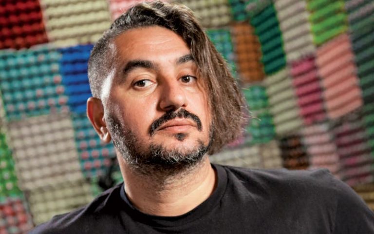 Director Hisham Al-Asri embraces 'artificial intelligence' technology in his new series
