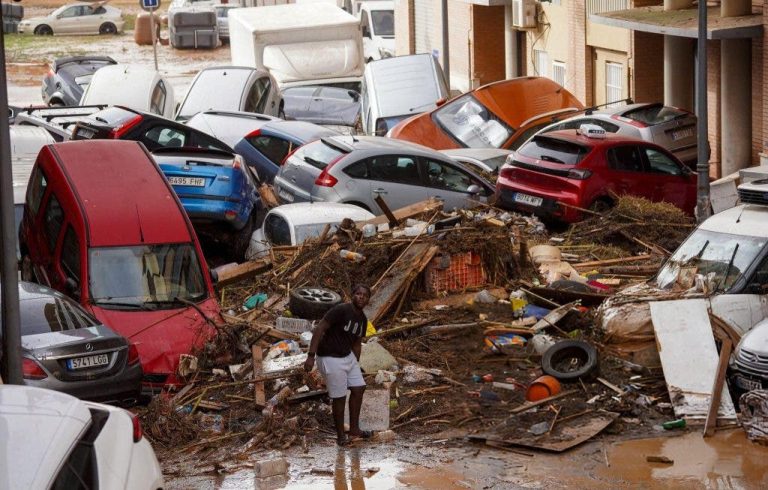 Due to flooding… Valencia requests the postponement of its match against Real Madrid (photos)