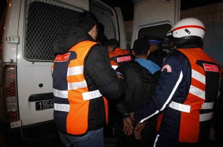 Garsif: A young fraudster was arrested by telephone and asked for bank cards