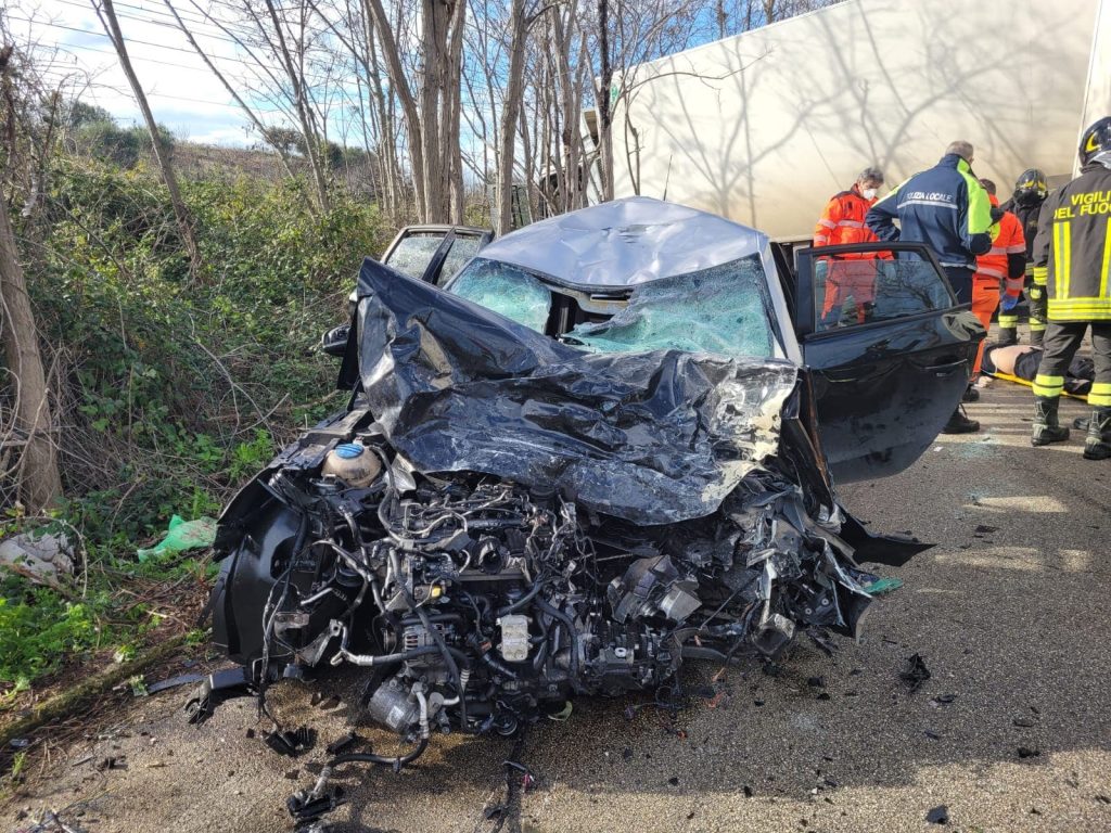 Horrific road accident claims life of young Moroccan woman in northern Italy