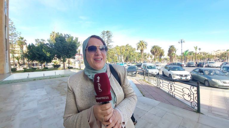 Incendiary files on the table of the president of the Council of Settat