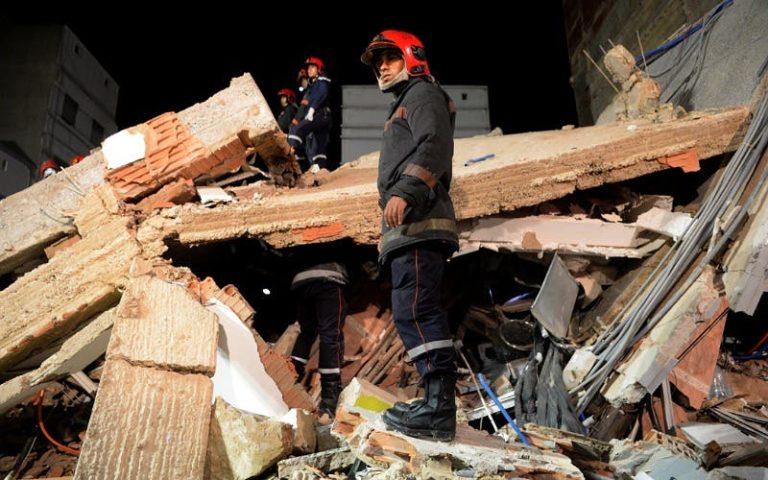 Injuries due to house roof collapse in Al-Bayda + (video)