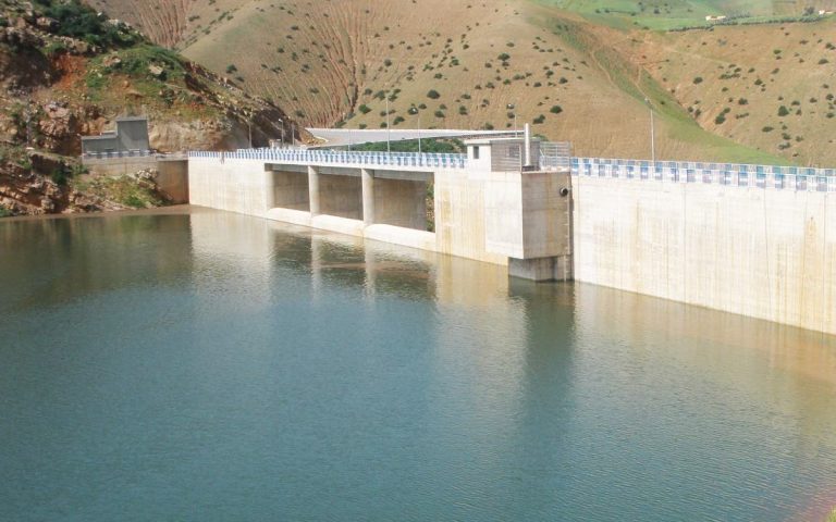 Its construction cost is 17 billion centimes. Construction of a new dam in Tiznit