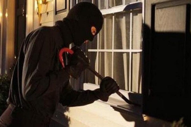 Marrakech: A store thief is arrested by security forces