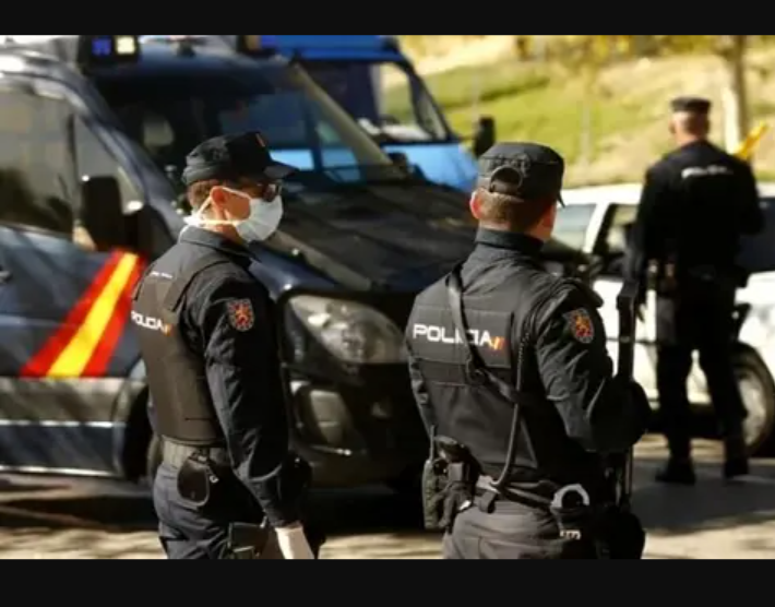 Spain expels 21 Moroccan refugees, including women and children