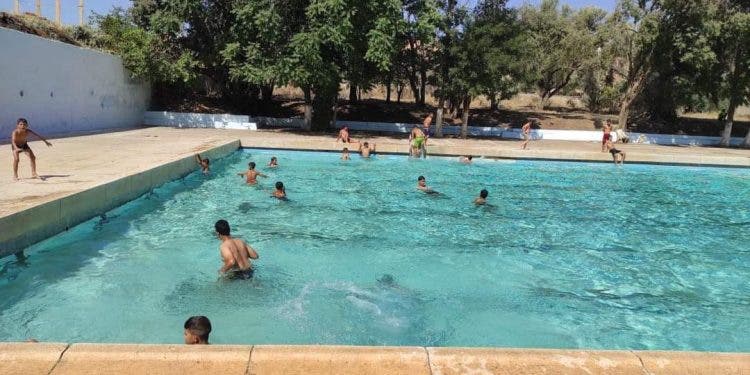 L'abandon des piscines publiques au privé attise la colère des associations d'Agadir