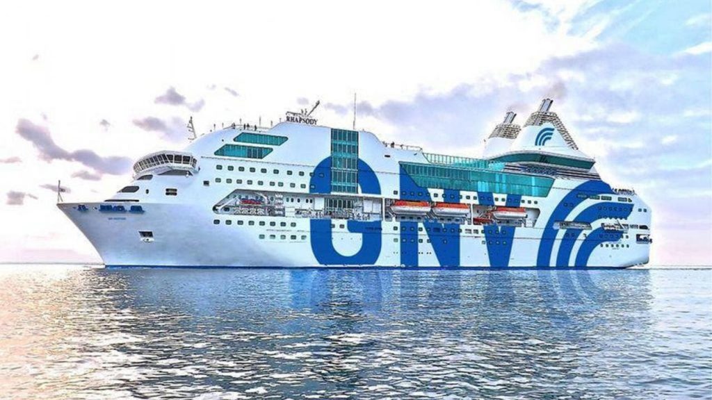 The cancellation and delay of cruises inflames the anger of the Italian and Moroccan port community