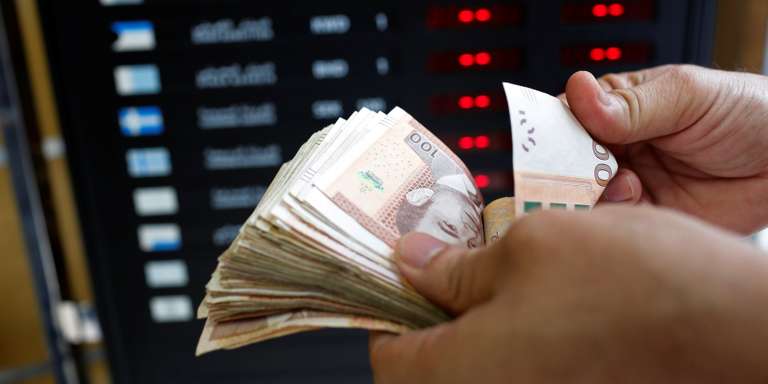 The dirham stable against the euro