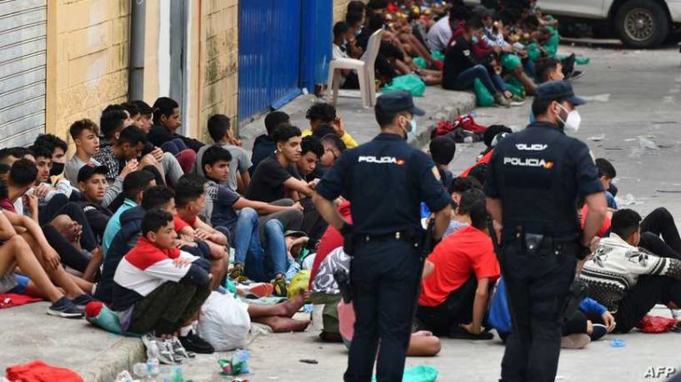 The expulsion of Moroccan minors triggers a large political controversy in the Canary Islands