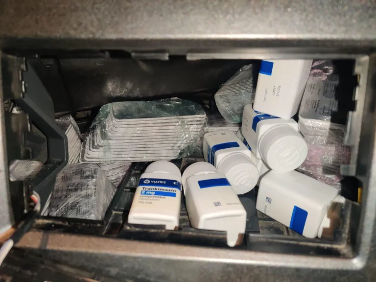 The port of Tangier… foils an attempt to smuggle around 20,000 narcotics tablets (photos)