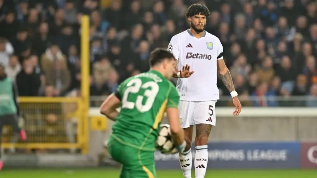 Aston Villa defender causes strangest Champions League penalty (video)