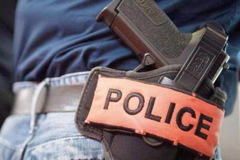 Azro.. Bullets fly for the arrest of two people who have already been convicted