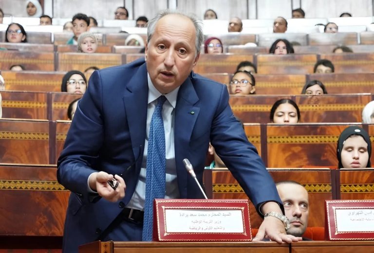 Confusion of the Minister of National Education during the session of the Children's Parliament