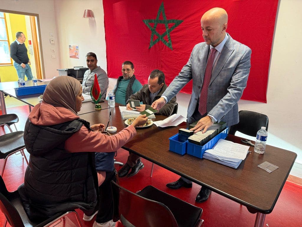 France.. A mobile consulate for Moroccans in the Erez-Milliard region