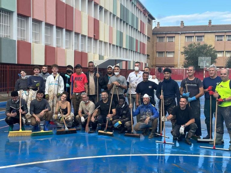 Jersey community takes part in clean-up process in Valencia