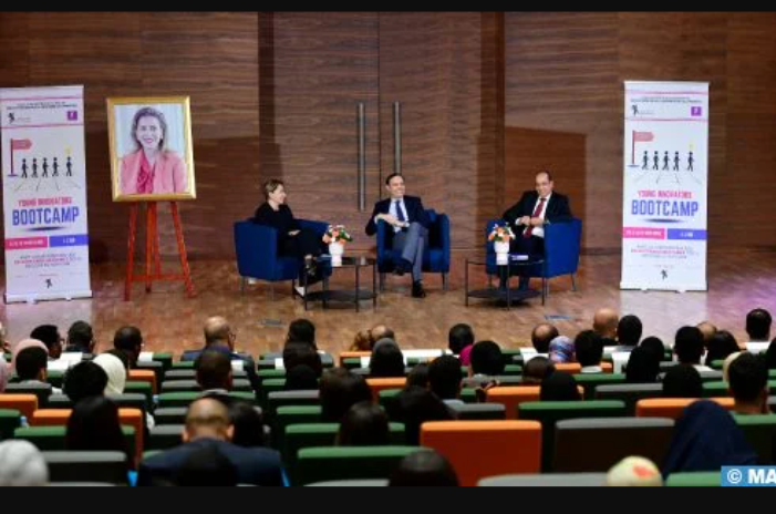 Lancement d'un camp de formation à l'entrepreneuriat pour les enfants parlementaires