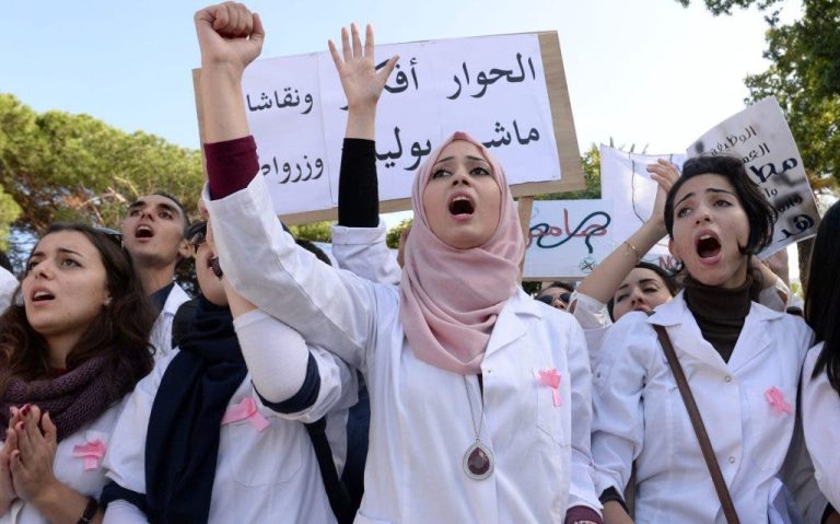 Medical students from Casablanca, Rabat and Oujda accept government offer