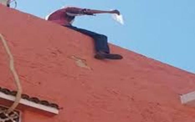 Neighbors reported his suicide attempt. Tangier security arrests a mentally ill man.
