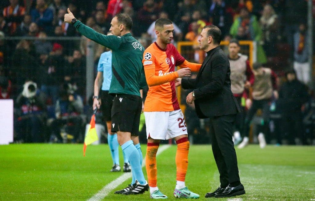 New statements from Galatasaray coach regarding Ziyech's future
