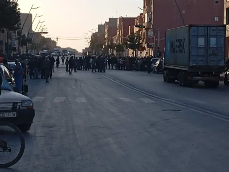 Shtouka.. security intervention to contain the chaos and riots of African immigrants in Qalaia