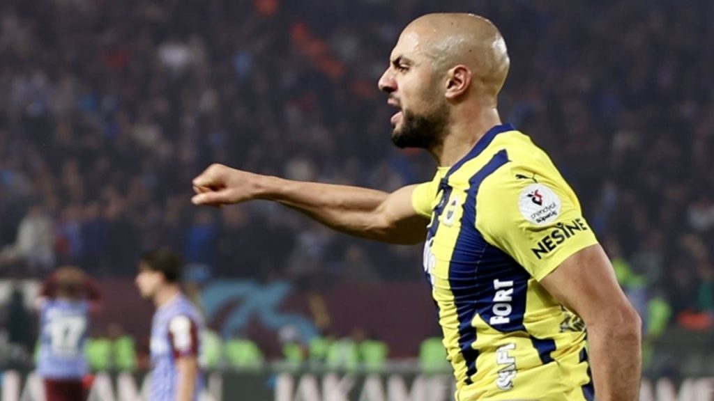 Sufyan Amrabat receives special award for his brilliant match against Trabzonspor