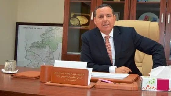 Taza.. Abdel Wahed Al-Masoudi « échoue » à la cérémonie de passation de pouvoir et des militants l'attaquent