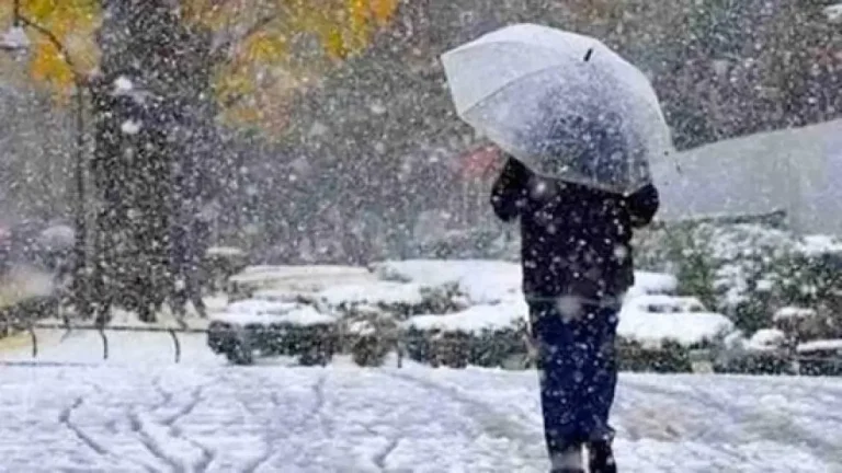 Weather tomorrow Tuesday: scattered rain and snowfall in some areas