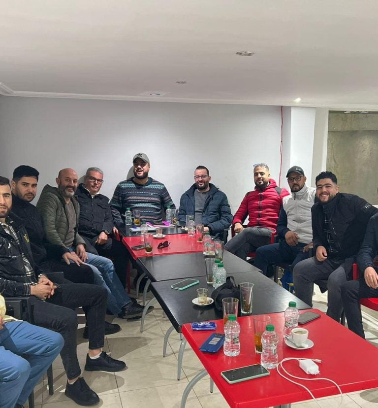 A meeting of the branch of the National Union of the Moroccan Press in Tetouan opens the debate on the problem of journalists