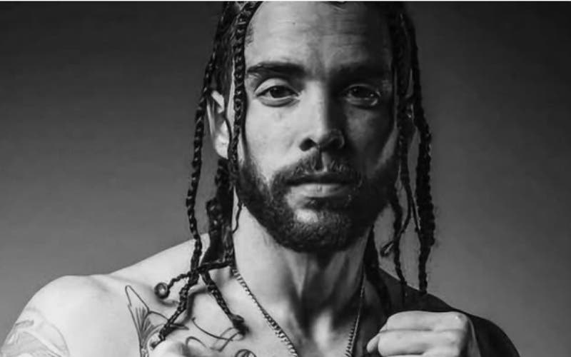 A week after winning a world title… a boxer died at the age of 35