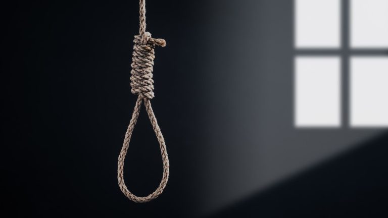 A young man in his twenties committed suicide by hanging in Beni Mellal