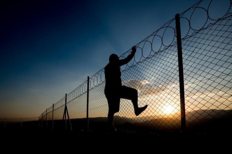 Madrid: Moroccan minor's escape attempt from prison ends in emergency