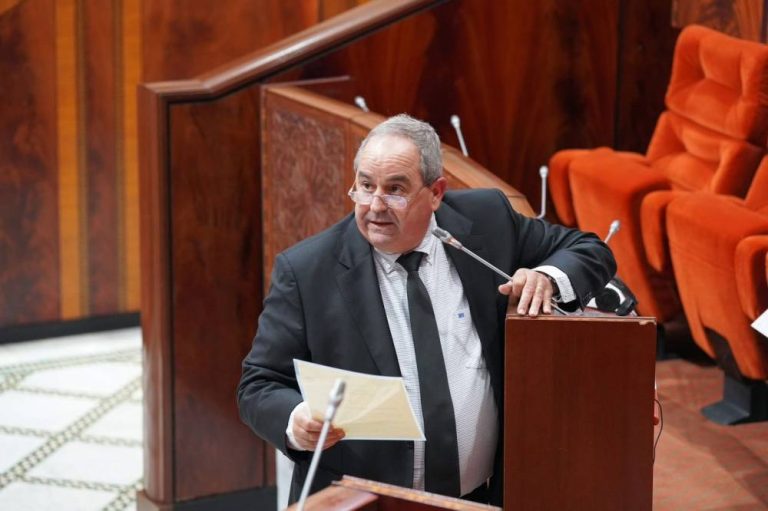 Minister Azzedine EL MIDAOUI debates the strategic issues of his ministry