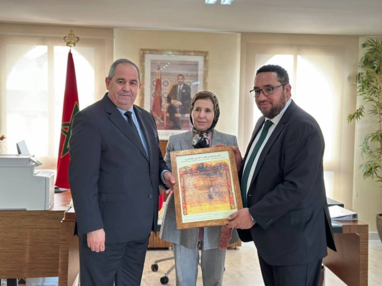 Mr. Azeddine El MIDAOUI receives the Minister of Education of the Republic of Chile: discuss ways to develop and diversify bilateral cooperation, through the promotion of partnerships between the universities of the two countries