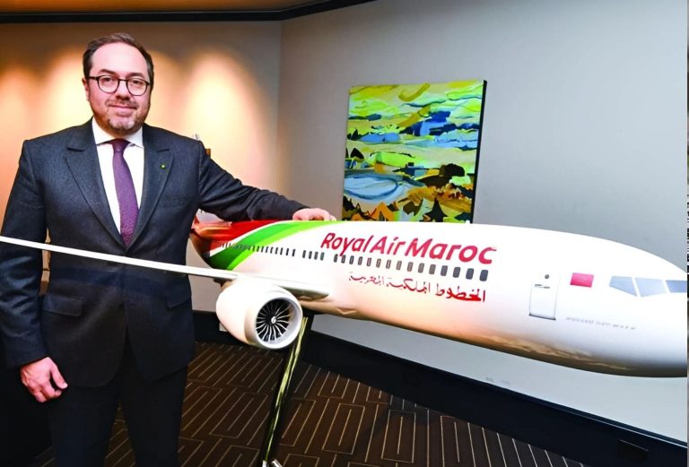 Prominent New York Laram Airport official expresses passengers' dissatisfaction with company management's silence