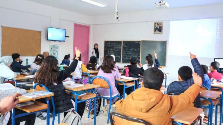 The faltering experiment of pioneer schools comes to Parliament