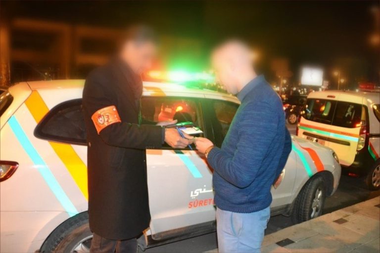 The security “pointing” requires Moroccans to carry their identity card before the “Bounani”