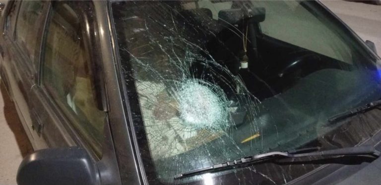 A criminal gang causes damage to cars between Oujda Angad and Beni Adarer airport