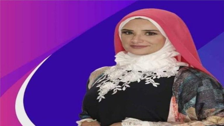 An Egyptian religious TV presenter removes her hijab and comments: “I suffer from schizophrenia. »