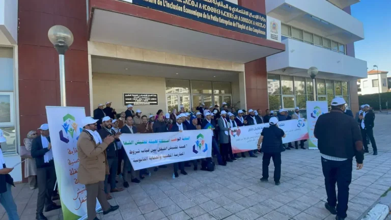 Labor inspectors reduce visits to protest financial conditions