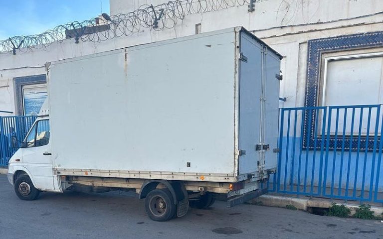 Morocco refuses the passage of the first commercial truck from Melilla until the procedures are completed